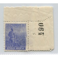 ARGENTINA 1915 GJ 381 LABRADOR PAPEL ITALIANO FILIGRANA HEXAGONOS VERTICALES DENTADO 13 1/4 ESTAMPILLA NUEVA MINT U$ 67,5 CON BORDES ESQUINA DE HOJA Y VARIEDAD DE IMPRESIÓN